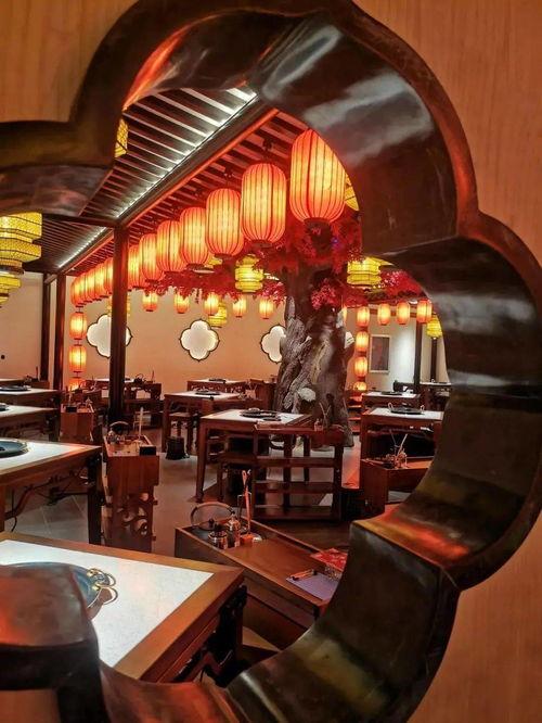 开火锅店明星网红,引爆美食潮流的跨界合作