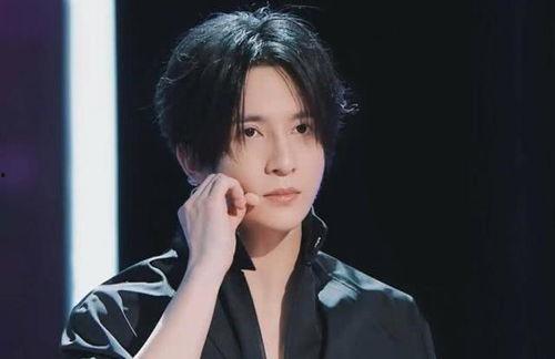 祺鑫明星网红是谁呀,她是如何成为网络红人的？”