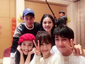 明星网红合照壁纸大全,合照壁纸大全惊艳亮相